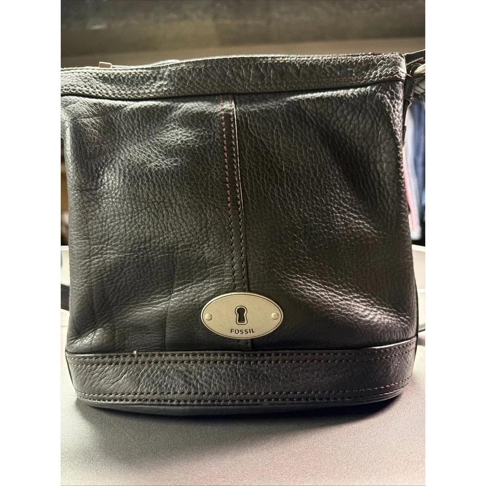 Fossil‎ Maddox Black Pebbled Leather Zipper Closure Bucket Crossbody Purse Bag